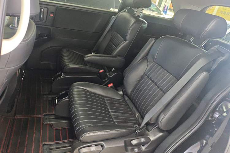 Used Honda Odyssey 2024 2.0L eHEV Sharp & Enjoy Edition