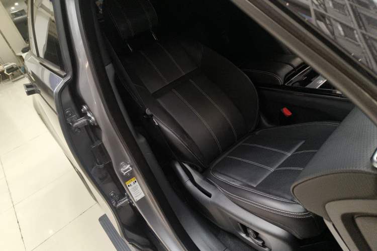 Used Land Rover Range Rover Velar 2020 P250 R-DYNAMIC S