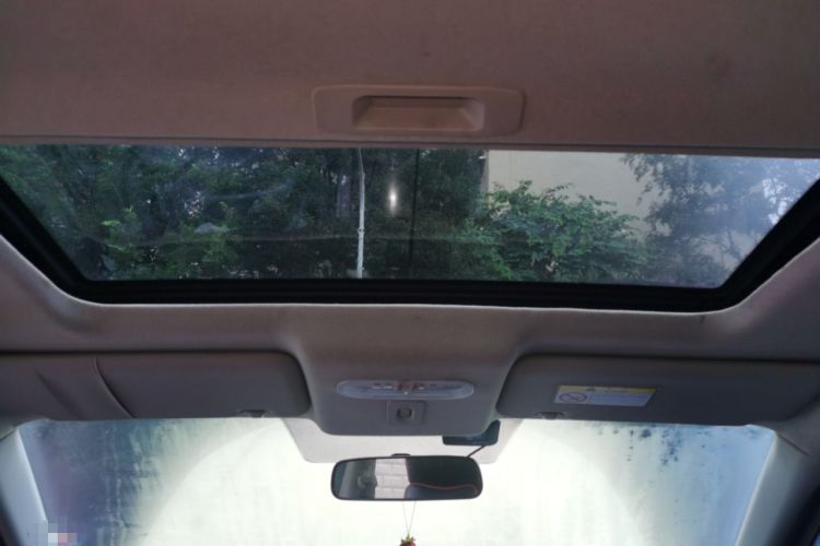 Used Venucia R50X 2013 1.6L Manual Model
