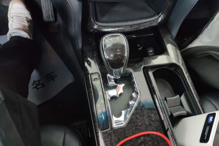 Used Toyota Crown 2018 2.0T Fashion Edition
