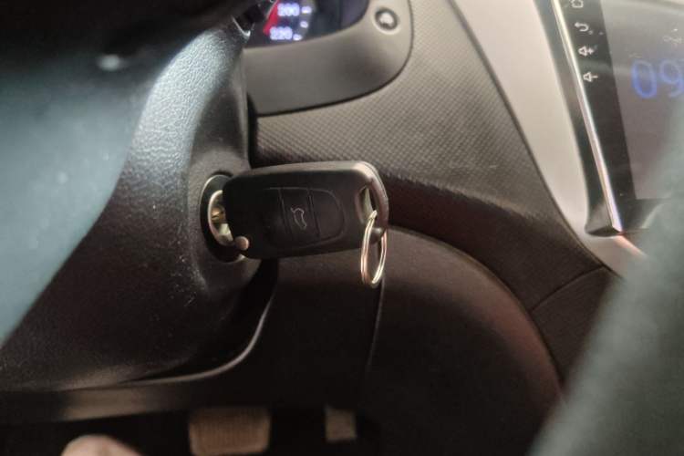 Used Hyundai Verna Ray 2014 1.4L Automatic GLX Interior 1