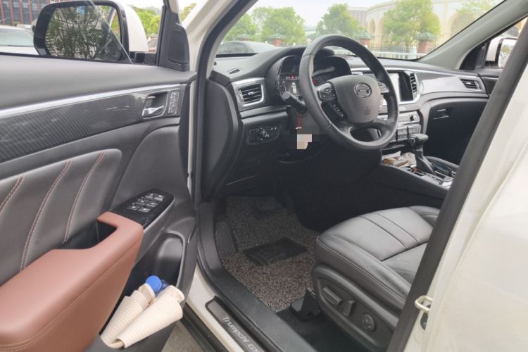 Used GAC Trumpchi GS7 2017 320T Two-Wheel-Drive Luxury Smart Connectivity Model
