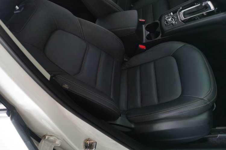 Used Mazda CX-5 2020 Revised Version 2.0L Automatic Two-Wheel Drive ZhiZun Trim Right Front Seat