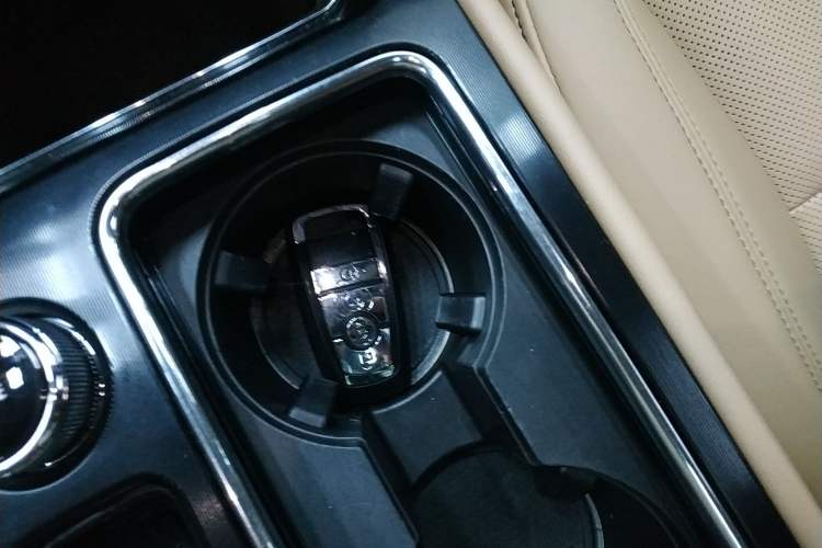 Used Lincoln Corsair 2020 2.0T Two-Wheel Drive Luxury Edition
