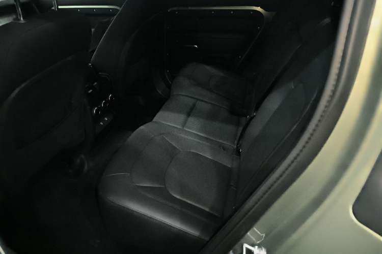 Used Land Rover Defender 2025 110 3.0T P400 – Dynamic HSE