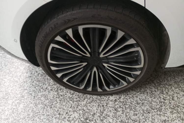 Used Avatr 12 2025 Ultra Extended-Range Edition