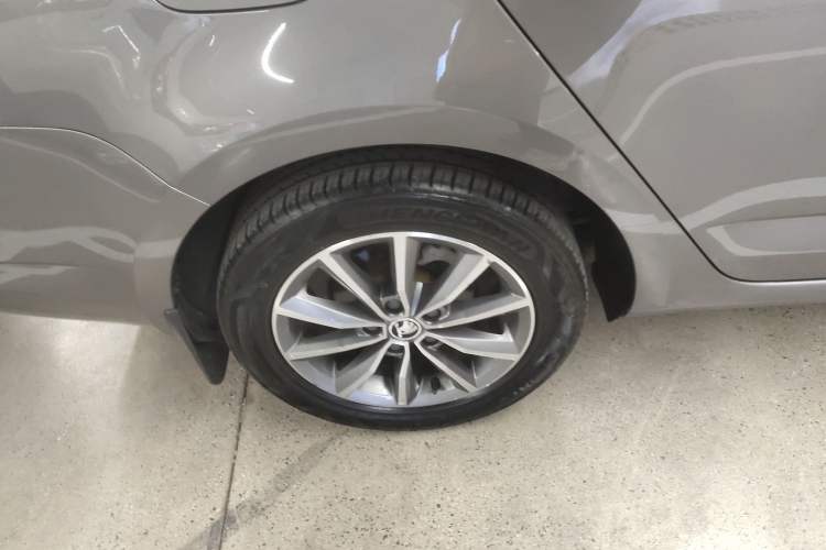 Used Skoda Octavia 2017 1.6L Automatic Chuanxing Edition
