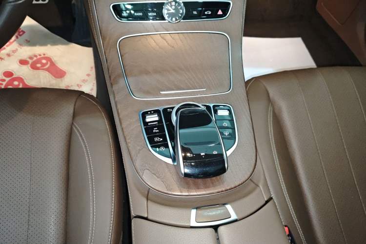 Used Mercedes-Benz E-Class 2018 E 300 L Luxury Model
