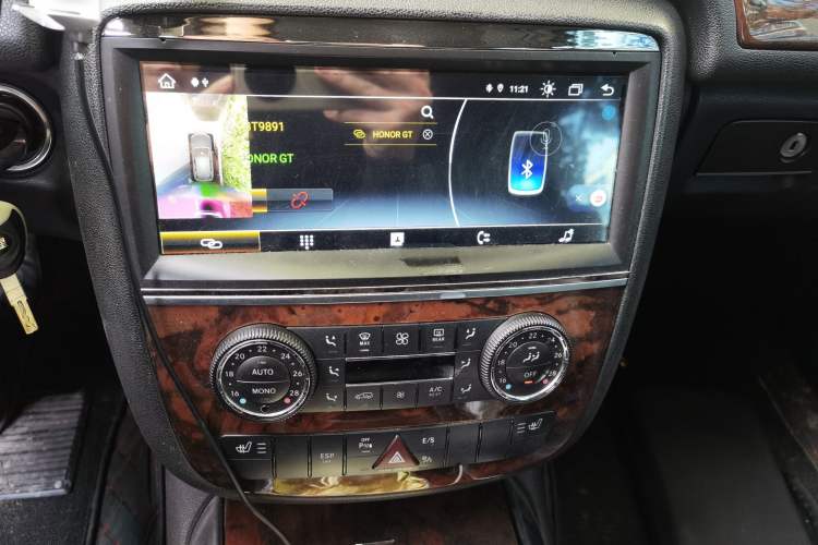 Used Mercedes-Benz R-Class 2010 R 300 L Business Model
