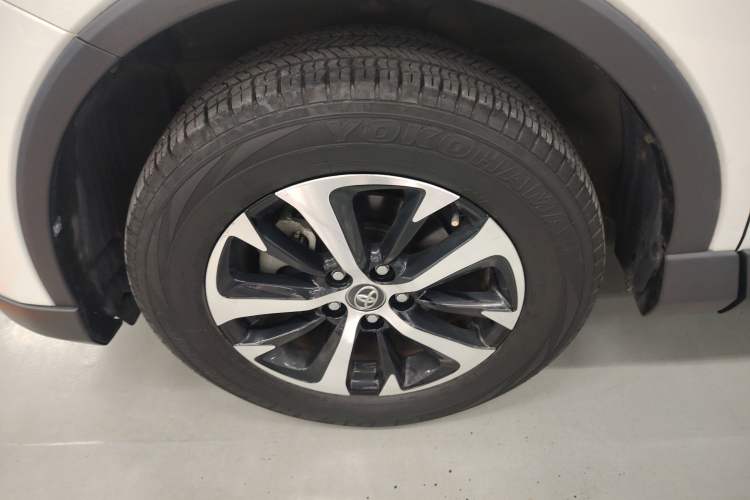 Used Toyota RAV4 2016 2.0L CVT Two-Wheel Drive Smart Edition China V Standard