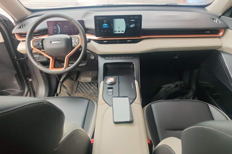 Used Haval H6 2021 3rd Generation 1.5T Automatic Two-Wheel Drive Pro Center Console