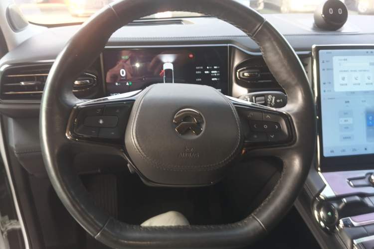 Used Nio ES8 2020 580 km Range Signature Edition Six-Seater Version