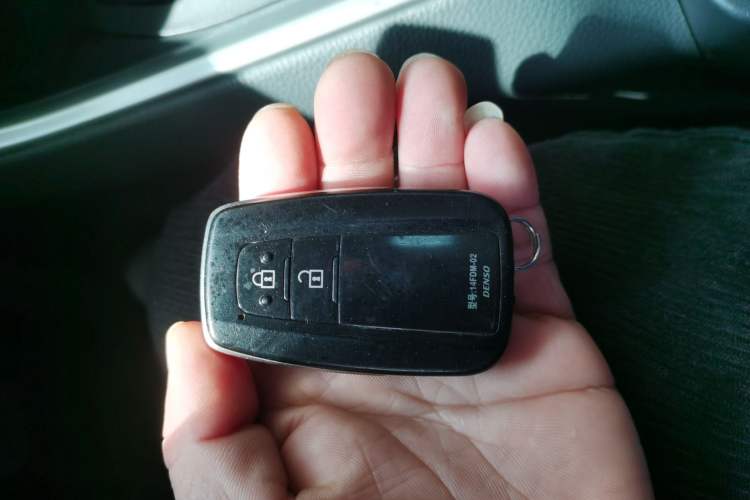 Used Toyota RAV4 2020 Dual-Engine 2.5L E-CVT Two-Wheel Drive Elite Edition