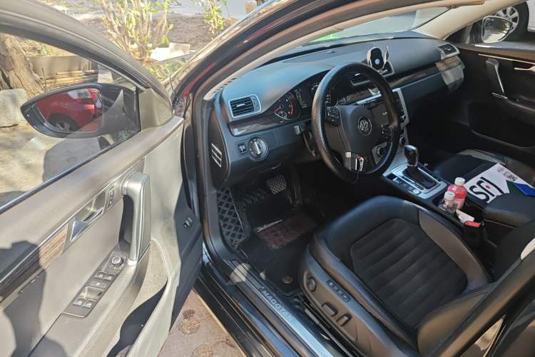 Used Volkswagen Magotan 2012 Facelift 1.8TSI Prestige Model Driver Seat