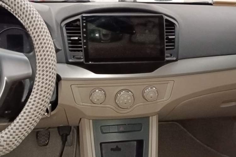 Used Roewe 350 2014 1.5L Manual Xunchi Edition
