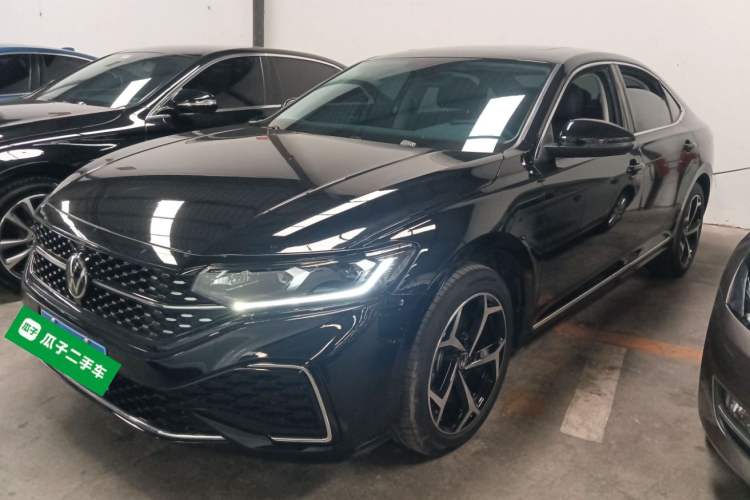 Used Volkswagen Passat 2025 Outstanding Model 330TSI Starry Elite Edition