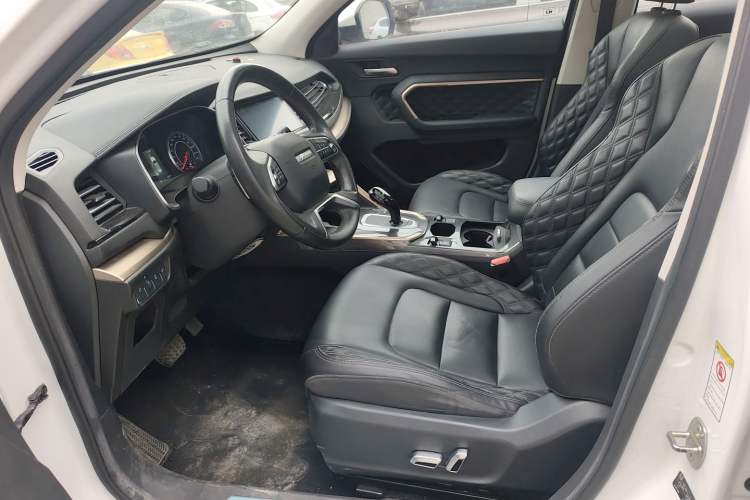 Used Haval H6 2020 1.5 GDIT Automatic Platinum Champion Edition Left Front Seat