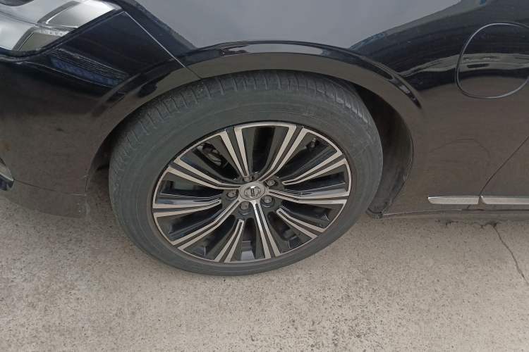 Used Volvo S90 New Energy 2022 T8 eDrive Hybrid Luxury Edition Exterior 4