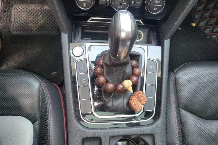 Used Volkswagen FAW-Volkswagen CC 2019 380TSI Yeyan Edition China VI Standard Gear Lever