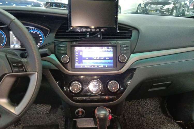 Used Haima M6 2017 1.5T CVT Luxury Model