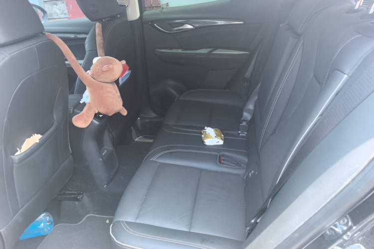 Used Buick Envision 2022 Encore S 652T Two-Wheel-Drive Luxury Model