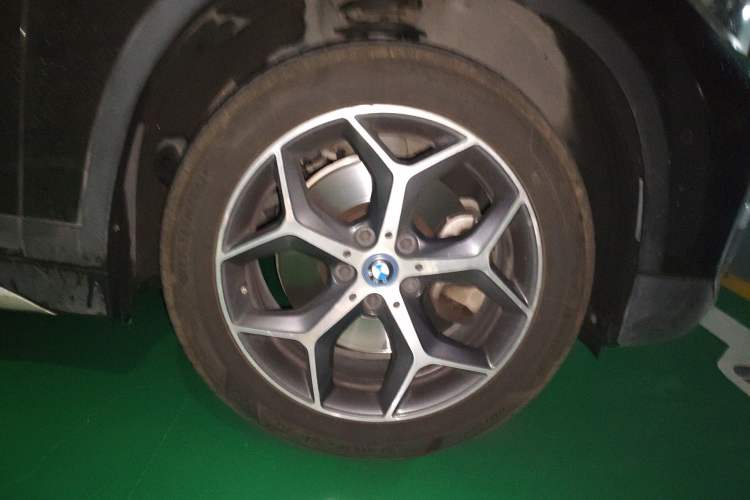 Used BMW X1 New Energy 2018 xDrive25Le Luxury Model Right Front Wheel Hub