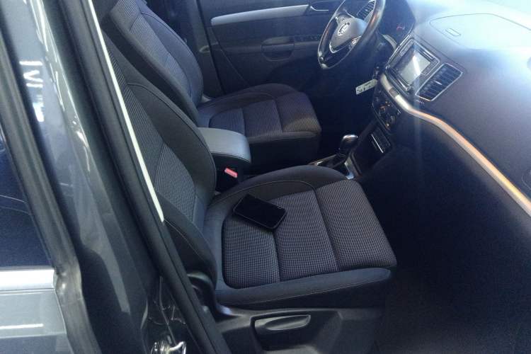 Used Volkswagen Sharan 2018 380TSI Comfort Edition 7-Seater
