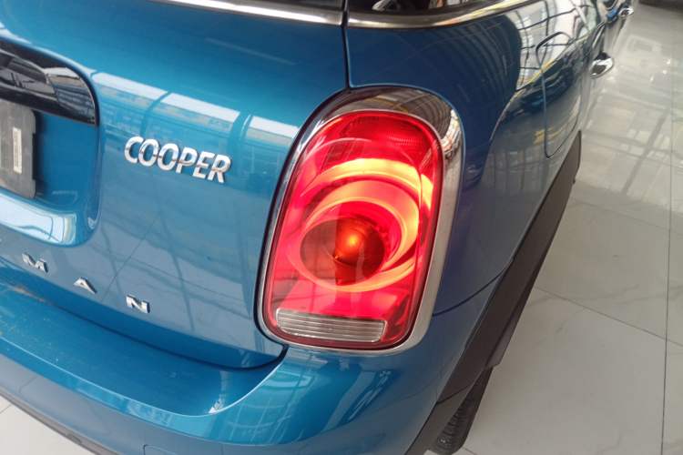 Used MINI Countryman 2019 1.5T COOPER ALL4 Classic Weekend Travel Edition Right Rear Taillight