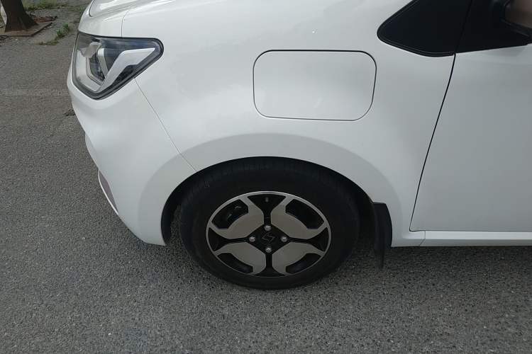 Used SOL E10X 2021 302 km Range Luxury Version 31.4 kWh