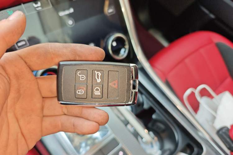 Used Land Rover Range Sport 2021 3.0 L6 YAO Black Edition