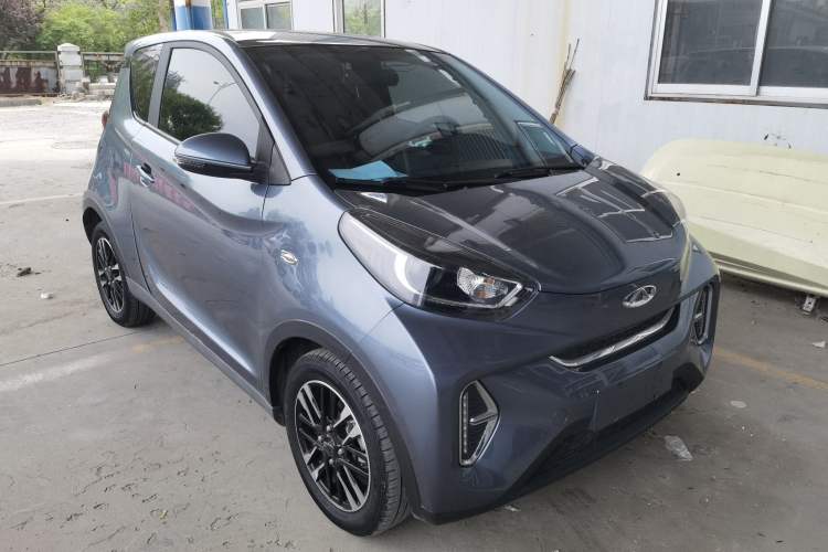 Used Chery QQ Little Ant 2022 Revised Version Sweet Pink Edition Half-Sugar Version Lithium Iron Phosphate 30.7 kWh 30 kW 301 km