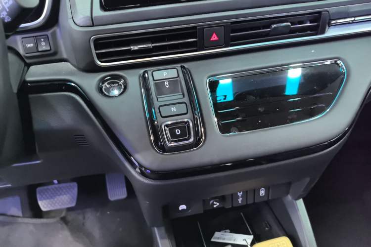 Used Honda Elysion 2022 2.0L eHEV Luxury Edition