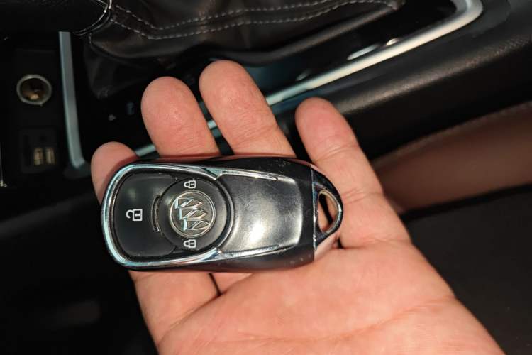 Used Buick GL6 2019 18T 6-Seater Connected Luxury Version China VI Standard
