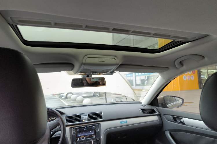 Used Volkswagen Passat 2014 1.8TSI DSG Prestige Edition
