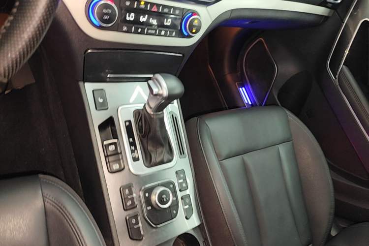 Used Haval H6 Coupe 2015 Blue Label 2.0T Automatic Two-Wheel Drive Elite Model