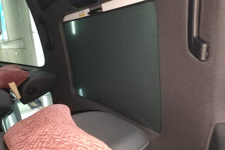 Used Volkswagen Golf 2025 300TSI R-Line
