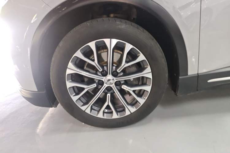 Used Nio ES6 2023 75 kWh Left Front Wheel Hub