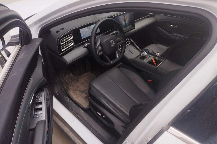 Used BYD Qin L 2025 DM-i Smart Drive 120KM Superior Model Driver Seat