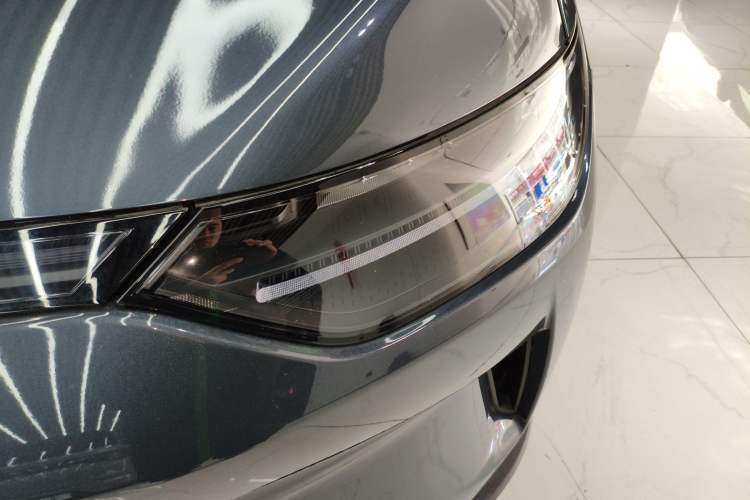 Used Leapmotor C11 2023 Pure Electric 580 All-Wheel-Drive Performance Edition Left Front Headlight