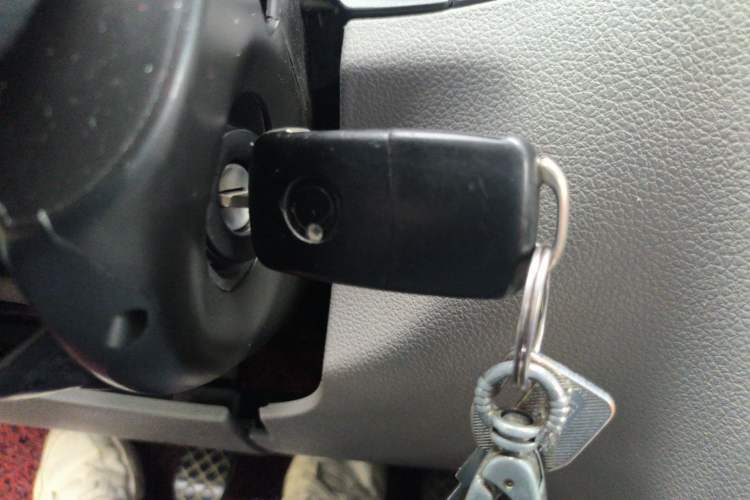 Used Volkswagen Bora 2011 1.6L Manual Fashion Edition
