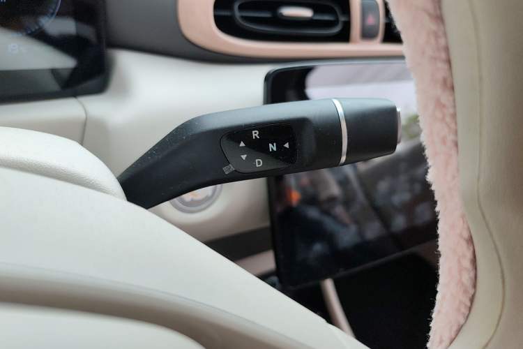 Used Leapmotor T03 2023 310 Lite Edition Gear Lever