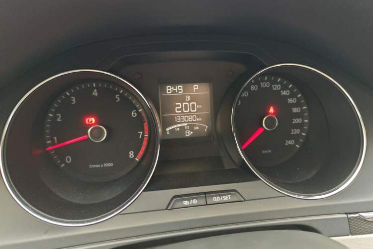 Used Volkswagen Bora 2013 1.6L Automatic Fashion Model Odometer Close Up