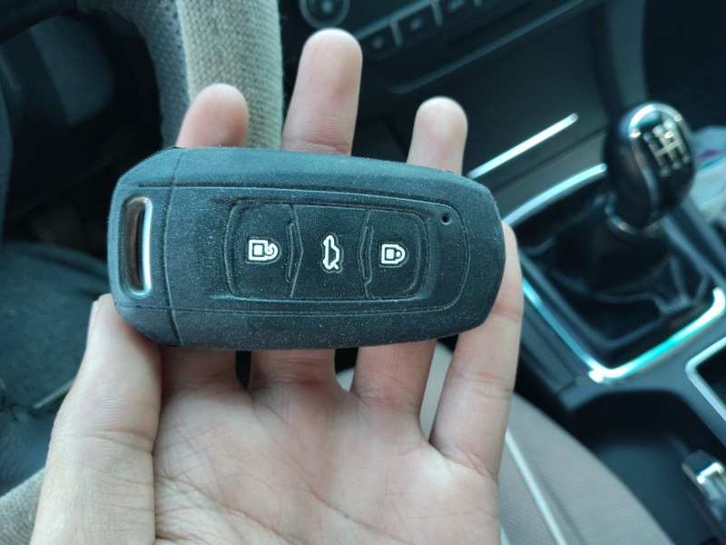 Used Geely Auto Emgrand 2016 Sedan 1.5L Manual Upward Edition — 9