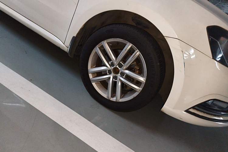 Used Volkswagen Gran Lavida 2015 230TSI DSG Comfort Edition