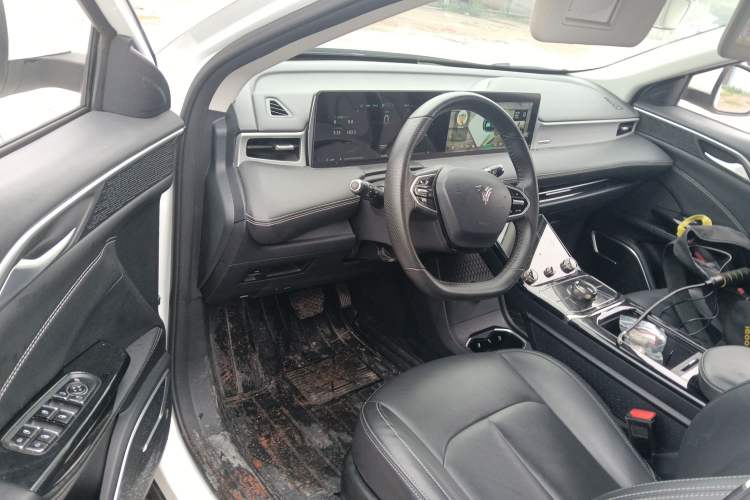 Used NETA U 2023 NETA U-Ⅱ Challenge Edition 500 U Show – Lithium Iron Phosphate Driver Seat