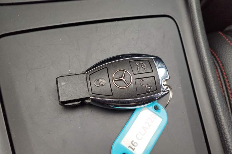 Used Mercedes-Benz CLA 2016 CLA 220 4MATIC Vehicle Key