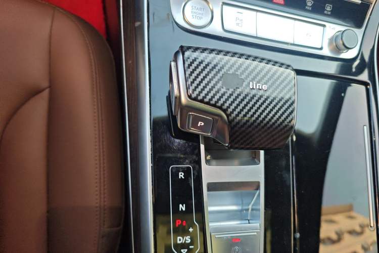 Used Audi Q7 2020 55 TFSI quattro Black Warrior Exclusive Edition Gear Lever