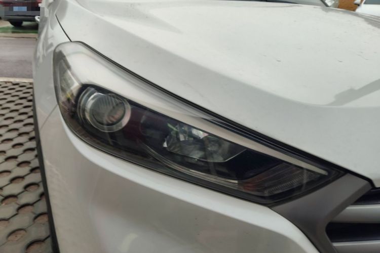 Used Hyundai Tucson 2015 1.6T Dual-Clutch Two-Wheel-Drive Leading Model