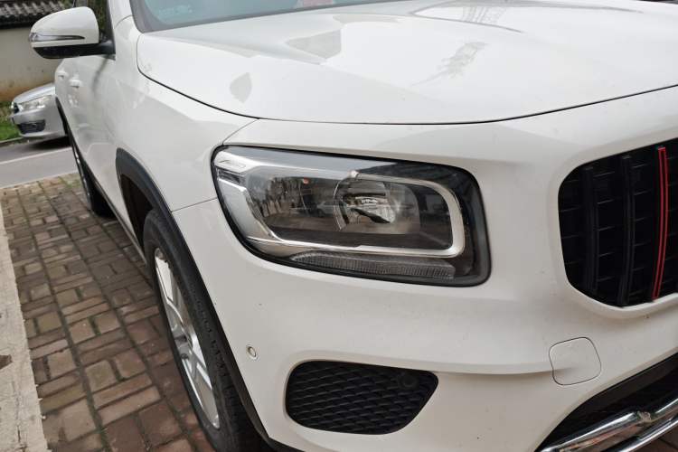 Used Mercedes-Benz GLB 2021 GLB 180 Fashion Model Right Front Headlight