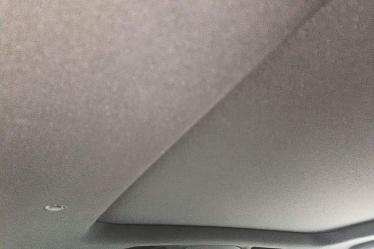 Used Cadillac XT5 2022 2.0T Two-Wheel Drive Luxury Version Headliner